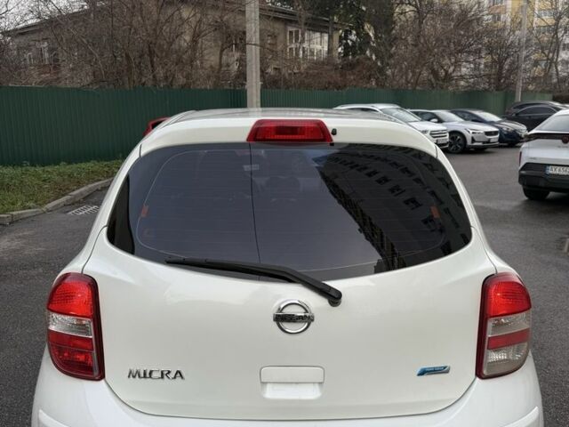 Білий Ніссан Мікра, об'ємом двигуна 1.2 л та пробігом 158 тис. км за 5950 $, фото 5 на Automoto.ua