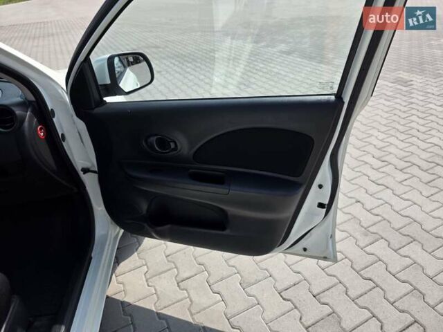 Белый Ниссан Микра, объемом двигателя 1.24 л и пробегом 100 тыс. км за 5900 $, фото 28 на Automoto.ua