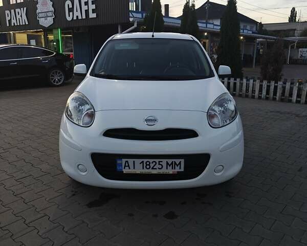 Белый Ниссан Микра, объемом двигателя 1.2 л и пробегом 155 тыс. км за 7500 $, фото 2 на Automoto.ua