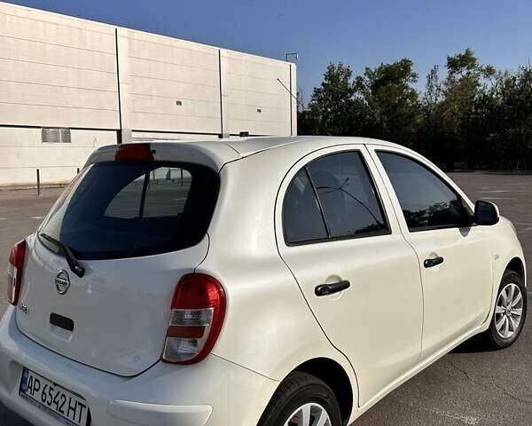 Белый Ниссан Микра, объемом двигателя 1.2 л и пробегом 116 тыс. км за 8650 $, фото 5 на Automoto.ua