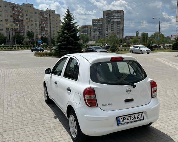 Білий Ніссан Мікра, об'ємом двигуна 1.2 л та пробігом 79 тис. км за 8000 $, фото 5 на Automoto.ua