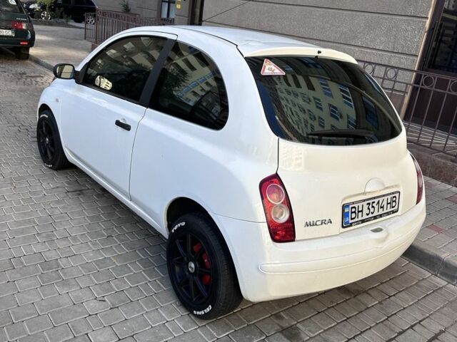 Білий Ніссан Мікра, об'ємом двигуна 1.2 л та пробігом 200 тис. км за 3950 $, фото 2 на Automoto.ua