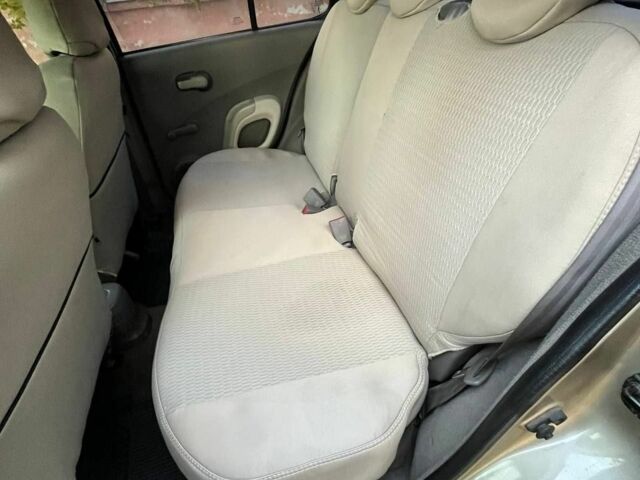 Бежевый Ниссан Микра, объемом двигателя 1.4 л и пробегом 180 тыс. км за 4300 $, фото 12 на Automoto.ua