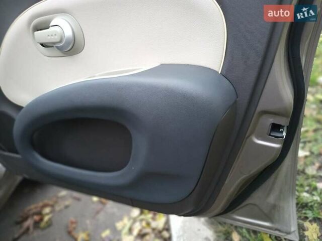 Бежевий Ніссан Мікра, об'ємом двигуна 1.4 л та пробігом 207 тис. км за 5600 $, фото 14 на Automoto.ua