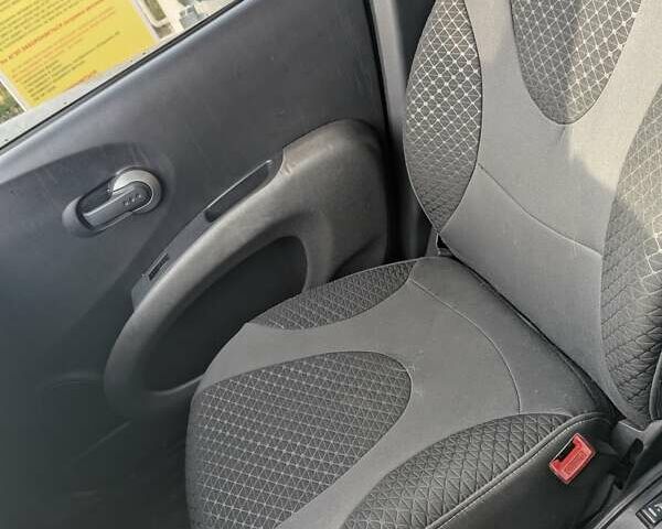 Бежевый Ниссан Микра, объемом двигателя 1.2 л и пробегом 249 тыс. км за 5800 $, фото 5 на Automoto.ua