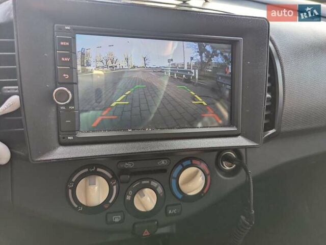 Бежевый Ниссан Микра, объемом двигателя 1.2 л и пробегом 249 тыс. км за 5800 $, фото 6 на Automoto.ua