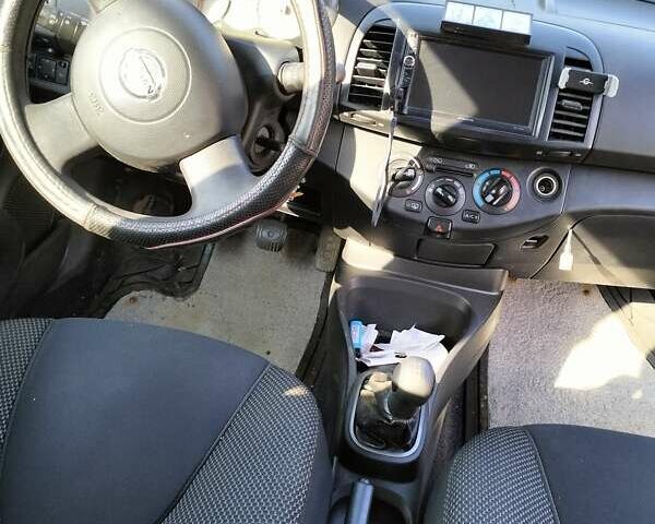 Бежевый Ниссан Микра, объемом двигателя 1.2 л и пробегом 350 тыс. км за 3400 $, фото 4 на Automoto.ua