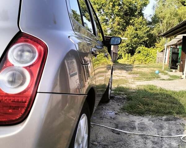 Бежевый Ниссан Микра, объемом двигателя 1.2 л и пробегом 350 тыс. км за 3400 $, фото 5 на Automoto.ua