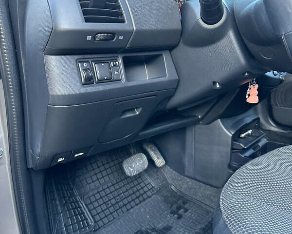 Бежевий Ніссан Мікра, об'ємом двигуна 1.2 л та пробігом 163 тис. км за 5000 $, фото 8 на Automoto.ua