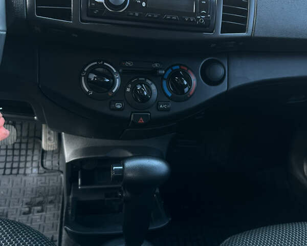 Бежевий Ніссан Мікра, об'ємом двигуна 1.2 л та пробігом 163 тис. км за 5000 $, фото 10 на Automoto.ua