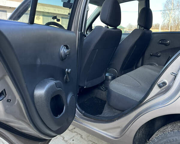 Бежевий Ніссан Мікра, об'ємом двигуна 1.2 л та пробігом 163 тис. км за 5000 $, фото 13 на Automoto.ua