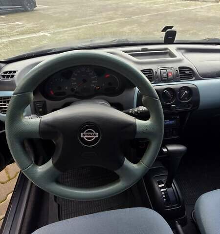 Черный Ниссан Микра, объемом двигателя 1 л и пробегом 188 тыс. км за 2499 $, фото 16 на Automoto.ua