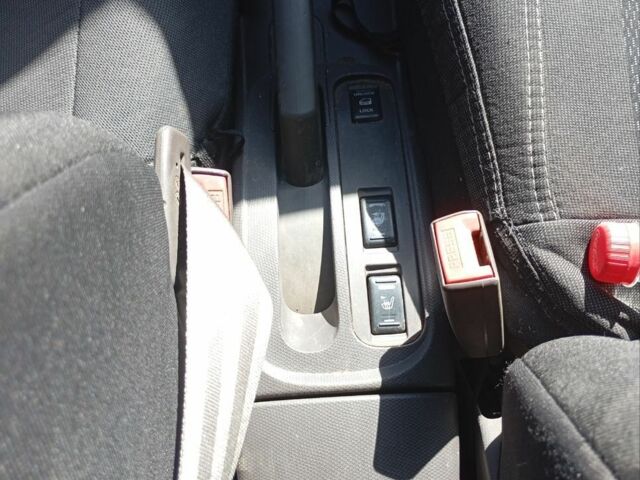 Черный Ниссан Микра, объемом двигателя 1.2 л и пробегом 200 тыс. км за 2000 $, фото 7 на Automoto.ua