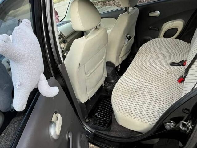 Черный Ниссан Микра, объемом двигателя 1.4 л и пробегом 191 тыс. км за 6000 $, фото 12 на Automoto.ua