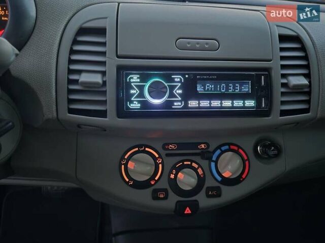 Черный Ниссан Микра, объемом двигателя 1.24 л и пробегом 220 тыс. км за 5300 $, фото 12 на Automoto.ua