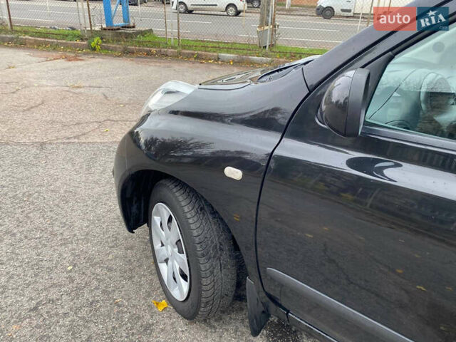Чорний Ніссан Мікра, об'ємом двигуна 1.2 л та пробігом 169 тис. км за 4999 $, фото 14 на Automoto.ua