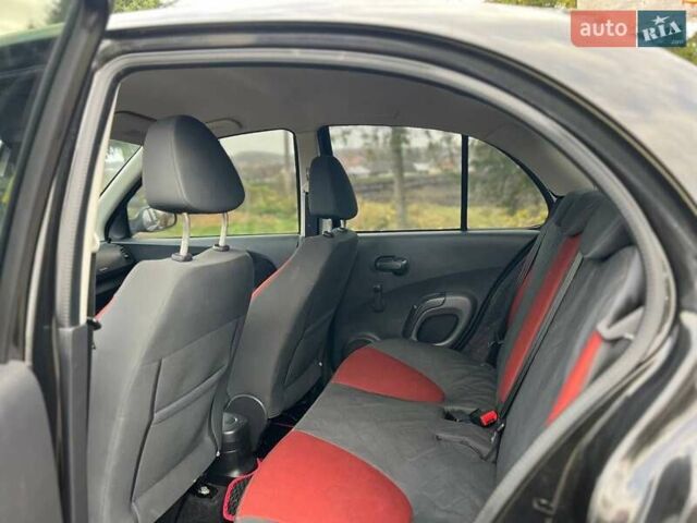 Черный Ниссан Микра, объемом двигателя 1.24 л и пробегом 180 тыс. км за 5700 $, фото 25 на Automoto.ua