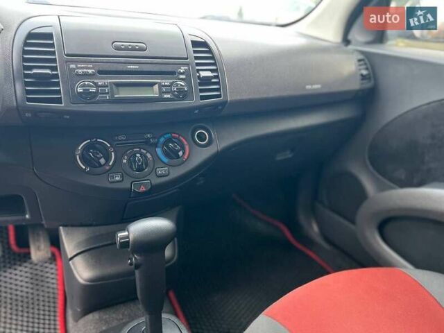 Черный Ниссан Микра, объемом двигателя 1.24 л и пробегом 180 тыс. км за 5700 $, фото 30 на Automoto.ua