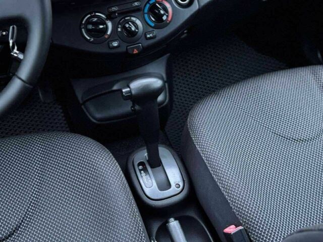 Черный Ниссан Микра, объемом двигателя 1.2 л и пробегом 169 тыс. км за 5300 $, фото 13 на Automoto.ua