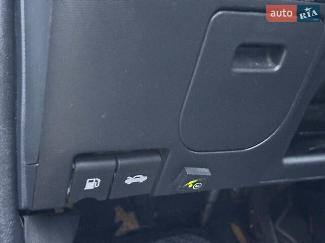 Чорний Ніссан Мікра, об'ємом двигуна 1.24 л та пробігом 169 тис. км за 5550 $, фото 35 на Automoto.ua