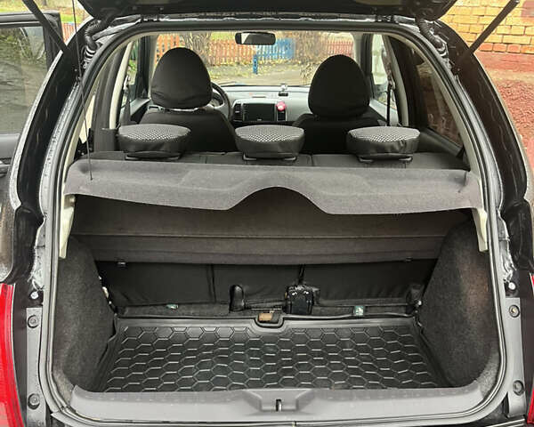 Черный Ниссан Микра, объемом двигателя 1.2 л и пробегом 146 тыс. км за 5800 $, фото 5 на Automoto.ua