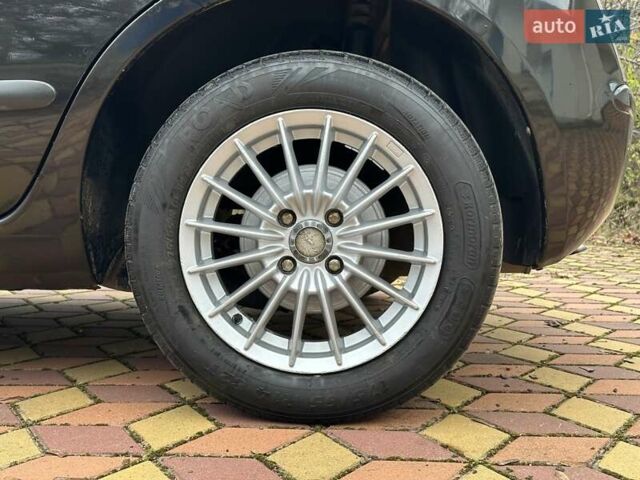 Черный Ниссан Микра, объемом двигателя 1.24 л и пробегом 148 тыс. км за 5999 $, фото 17 на Automoto.ua