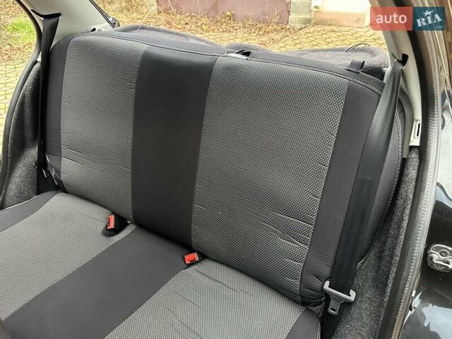 Черный Ниссан Микра, объемом двигателя 1.24 л и пробегом 148 тыс. км за 5999 $, фото 59 на Automoto.ua