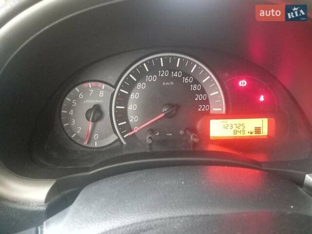 Черный Ниссан Микра, объемом двигателя 1.2 л и пробегом 124 тыс. км за 5300 $, фото 6 на Automoto.ua