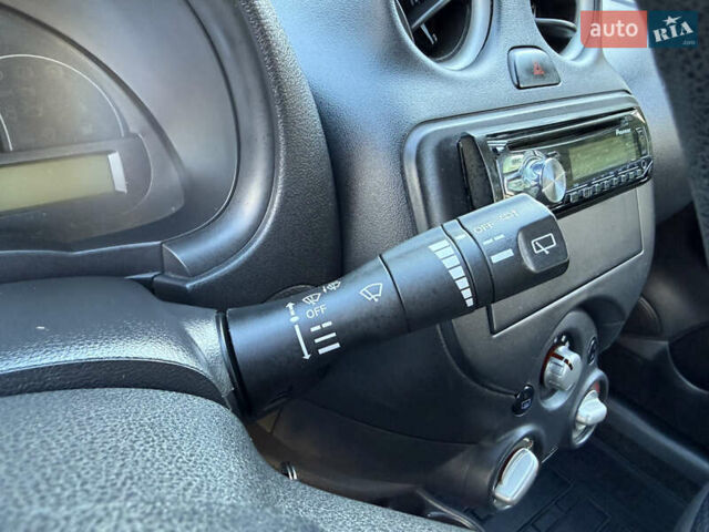 Черный Ниссан Микра, объемом двигателя 1.24 л и пробегом 77 тыс. км за 8250 $, фото 40 на Automoto.ua