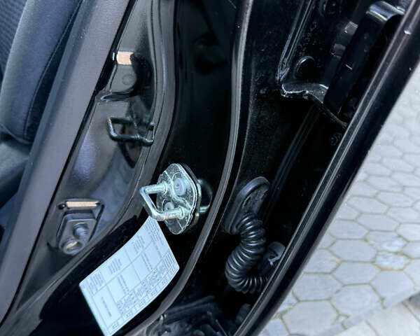 Черный Ниссан Микра, объемом двигателя 1.24 л и пробегом 77 тыс. км за 8250 $, фото 34 на Automoto.ua