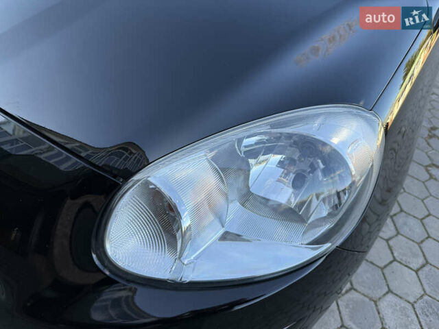 Черный Ниссан Микра, объемом двигателя 1.24 л и пробегом 77 тыс. км за 8250 $, фото 23 на Automoto.ua