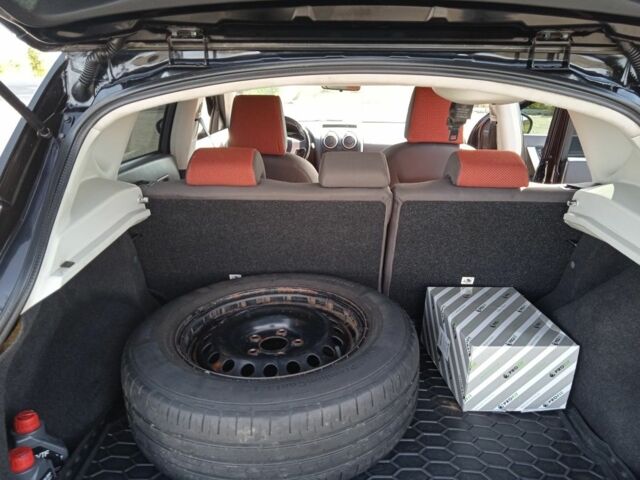 Черный Ниссан Микра, объемом двигателя 2 л и пробегом 200 тыс. км за 7200 $, фото 10 на Automoto.ua