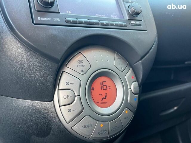 Фиолетовый Ниссан Микра, объемом двигателя 1.2 л и пробегом 132 тыс. км за 6940 $, фото 37 на Automoto.ua