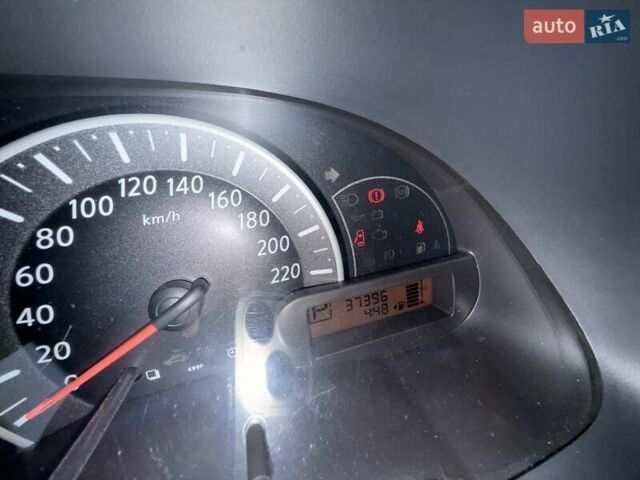 Фиолетовый Ниссан Микра, объемом двигателя 1.2 л и пробегом 37 тыс. км за 8800 $, фото 4 на Automoto.ua