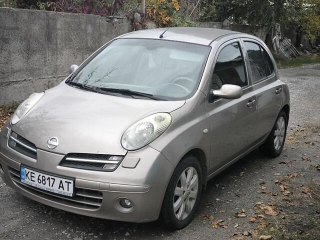Коричневый Ниссан Микра, объемом двигателя 1.4 л и пробегом 185 тыс. км за 4900 $, фото 1 на Automoto.ua