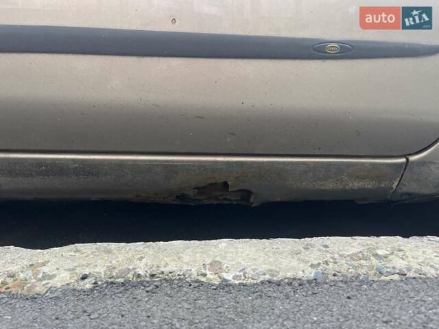 Коричневий Ніссан Мікра, об'ємом двигуна 1.2 л та пробігом 194 тис. км за 3000 $, фото 1 на Automoto.ua