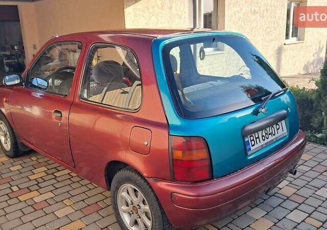 Красный Ниссан Микра, объемом двигателя 1 л и пробегом 300 тыс. км за 1700 $, фото 3 на Automoto.ua