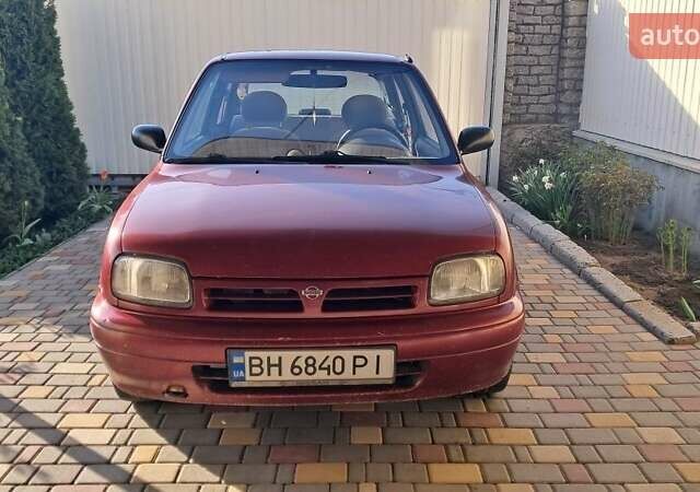 Красный Ниссан Микра, объемом двигателя 1 л и пробегом 300 тыс. км за 1700 $, фото 10 на Automoto.ua