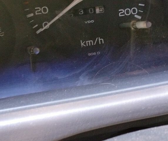 Червоний Ніссан Мікра, об'ємом двигуна 1 л та пробігом 333 тис. км за 2300 $, фото 6 на Automoto.ua