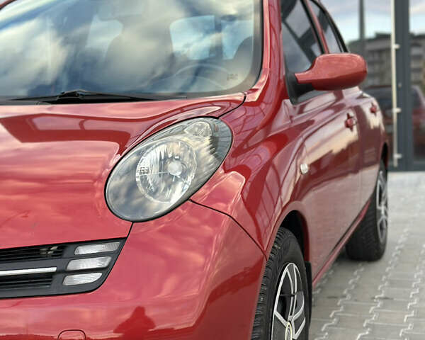 Красный Ниссан Микра, объемом двигателя 1.24 л и пробегом 165 тыс. км за 5500 $, фото 16 на Automoto.ua