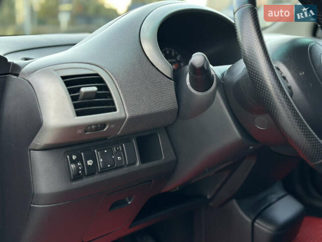 Червоний Ніссан Мікра, об'ємом двигуна 1.2 л та пробігом 165 тис. км за 5500 $, фото 12 на Automoto.ua