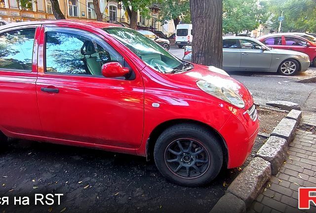 Красный Ниссан Микра, объемом двигателя 1.2 л и пробегом 112 тыс. км за 4800 $, фото 3 на Automoto.ua