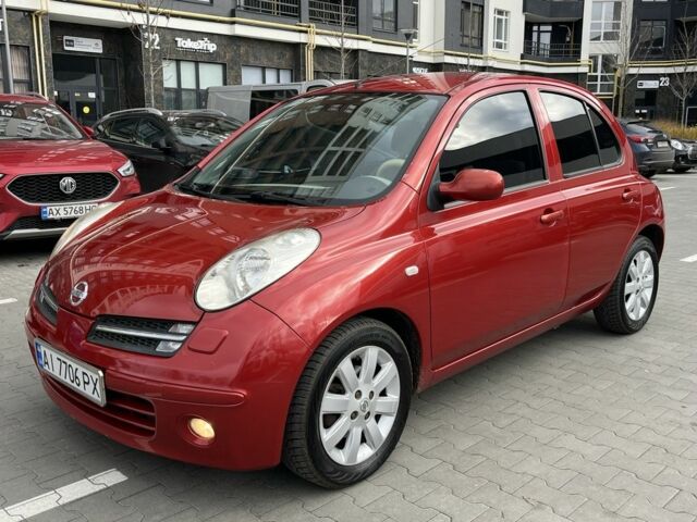 Красный Ниссан Микра, объемом двигателя 1.4 л и пробегом 135 тыс. км за 5450 $, фото 4 на Automoto.ua