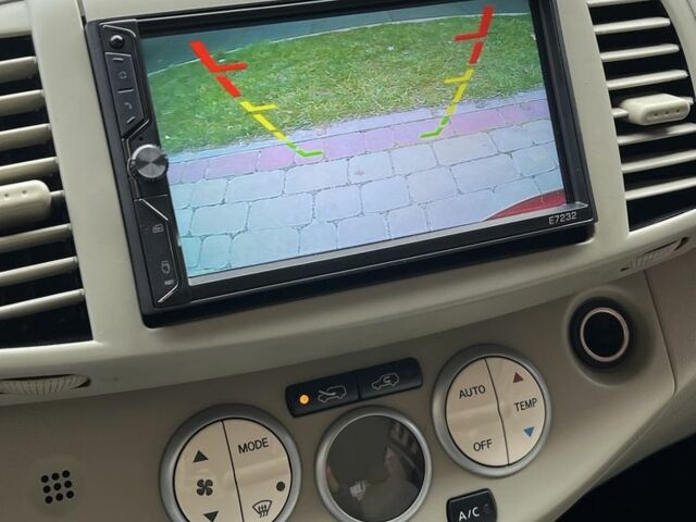 Красный Ниссан Микра, объемом двигателя 1.4 л и пробегом 135 тыс. км за 5450 $, фото 10 на Automoto.ua