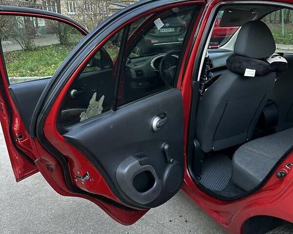 Красный Ниссан Микра, объемом двигателя 1.24 л и пробегом 227 тыс. км за 6200 $, фото 2 на Automoto.ua