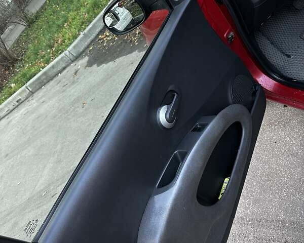 Красный Ниссан Микра, объемом двигателя 1.24 л и пробегом 227 тыс. км за 6200 $, фото 7 на Automoto.ua