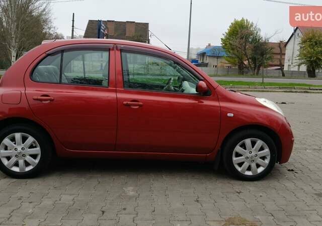 Красный Ниссан Микра, объемом двигателя 1.4 л и пробегом 206 тыс. км за 5400 $, фото 2 на Automoto.ua
