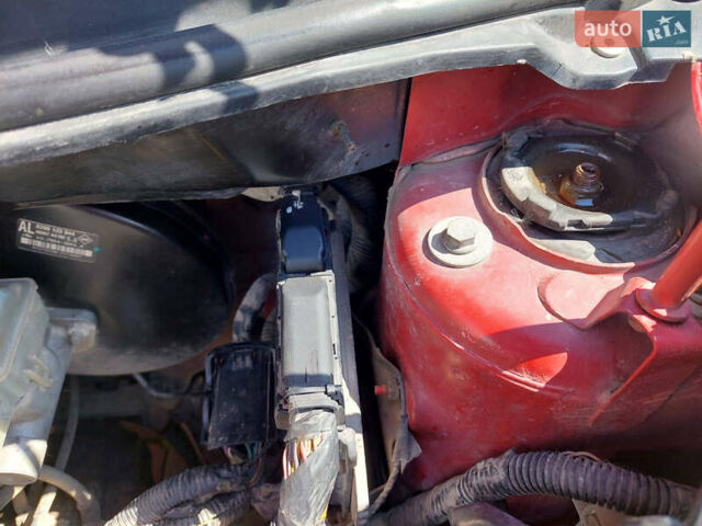 Червоний Ніссан Мікра, об'ємом двигуна 1.2 л та пробігом 240 тис. км за 5099 $, фото 65 на Automoto.ua