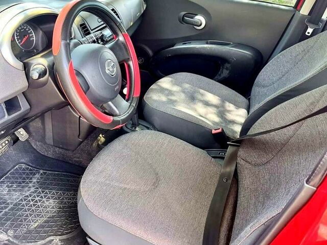 Красный Ниссан Микра, объемом двигателя 1.2 л и пробегом 180 тыс. км за 4699 $, фото 4 на Automoto.ua