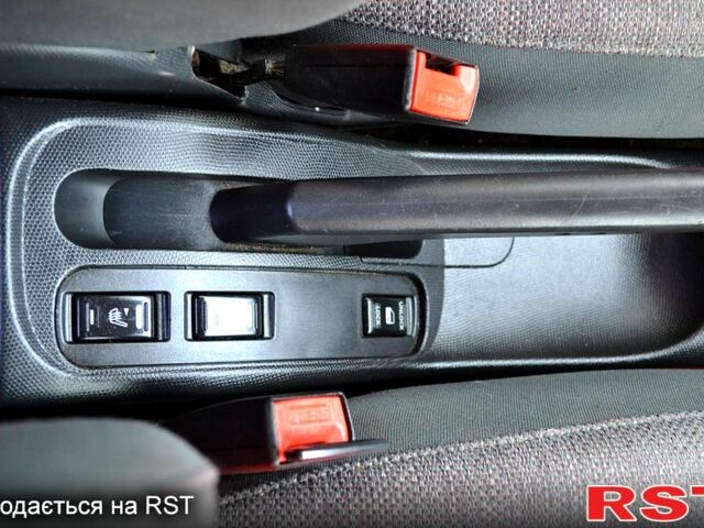 Червоний Ніссан Мікра, об'ємом двигуна 1.2 л та пробігом 137 тис. км за 5650 $, фото 11 на Automoto.ua